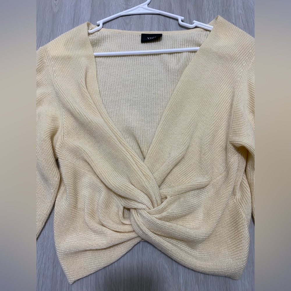 Vici Sweater - image 2